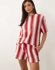 エイソス レディース ボトムス ハーフパンツ・ショーツ ショートパンツ ニット ジャージー ASOS DESIGN knit jersey shorts and white stripes part of a set RED WHITE STRIPE ホワイト