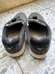 新品タグ付】mizuno 防水 軽量 スリッポン 黒 26.5 - メルカリ