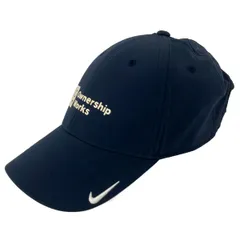 NIKE(ナイキ) キャップ M/L美品  - ネイビー×ベージュ