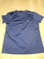 FILA フィラ ネイビー 半袖 Tシャツ サイズ 100 です