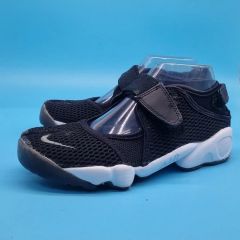 レア!!! NIKE ナイキ フリー リフト サンダル 白 ホワイト 29cm - メルカリ