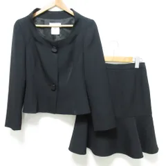 美品 GIVENCHY ジバンシィ ウール ノーカラージャケット フレア スカート セットアップ サイズ36 ブラック レディース 古着 中古 USEDのサムネイル