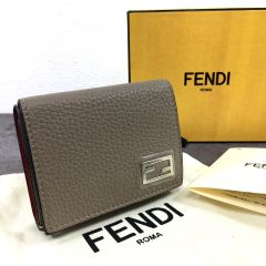極美品 FENDI コンパクト財布 7M0280 バゲット FFロゴ 180 - メルカリ
