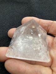 クリスタル尖った形状置物(ちゃんと水晶です) - メルカリ