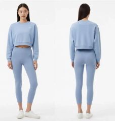 美品　Alo Yoga アロ　ブラック スウェット　クロップド　フーディ XS 美品 Alo Yoga アロ ブラック スウェット クロップド フーディ XS