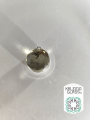 一点物 ダイクロガラス ペンダント 虹色 リバーシブル 光で色変化