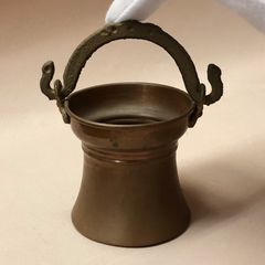 象牙風の彫刻置物（スタンド付き）昭和レトロ 平成レトロ 懐かしい