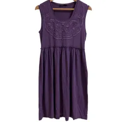 美品 VIVIENNE TAM ヴィヴィアンタム カットデザイン ノースリーブワンピース サイズ0 パープル レディース 古着 中古 USEDのサムネイル