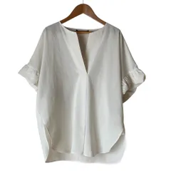 美品 24SS LIESSE リエス 袖フリルブラウスシャツ オフホワイト レディース 古着 中古 USEDのサムネイル