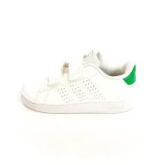 adidasのサムネイル
