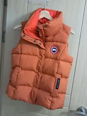 Canada Goose(カナダグース) レディース ダウン ベスト オレンジ