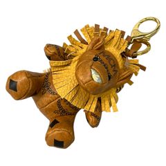 65C40 MCM ピンク ライオン キーホルダー バッグチャーム - メルカリ