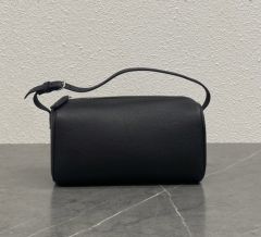 MANOF ブラックレザー 円筒形ハンドバッグ - メルカリ