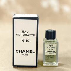 ほぼ未使用☆ CHANEL シャネル NO19 オードゥ トワレット 19mL - メルカリ