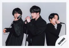 SixTONES 23年慣声の法則 松村/田中/ジェシー 公式写真 *1枚