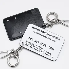 MAISON MARGIELA メゾン マルジェラ キーホルダー 4ステッチ キーチェーン SA1VL0053 P8831 メンズ ユニセックス ブラック カーフレザー シワ加工 キーリングのサムネイル