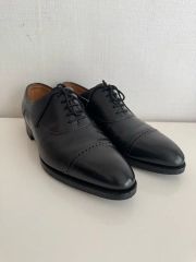 JOHN LOBB）の「カリスト（CALISTO）、エナメルシューズです。 - メルカリ