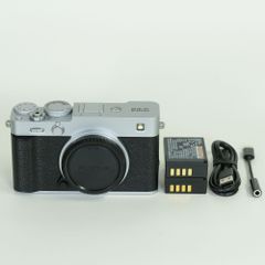 FUJIFILM X-E5 本体+おまけ(予備バッテリー、純正充電器) - メルカリ