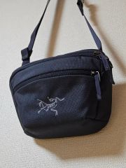 美品 希少廃盤 ARC'TERYX Fyx13 メッセンジャーバッグ ブラック - メルカリ