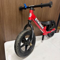 HONDA バランスバイク ストライダーレッド ナンバープレート付き HONDA バランスバイク ストライダーレッド ナンバープレート付き