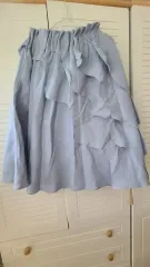 COS スカイブルー フリル スカート タグ付き 収納ボックスのサムネイル