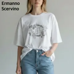 エルマンノシェルヴィーノ ERMANNO SCERVINO イタリア製 コットン 綿100% Tシャツ カットソー 半袖 トップス ゆったり スリット 白 ホワイト サイズ40 L相当 ビジュー ビーズ 刺繍 花柄 エレガント 上品 高級 お出かけ 旅行 春夏のサムネイル