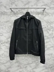 50サイズ PRADA プラダ フード ウィンドブレーカー ジャケット ブラック