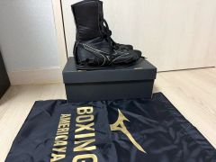 Mizuno ボクシングシューズ 赤スパンコール - メルカリ