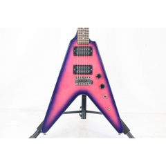 希少今がチャンスです。フェルナンデス フライングVメタリックレッド