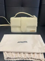 JACQUEMUS ジャックムス クロスバックのサムネイル