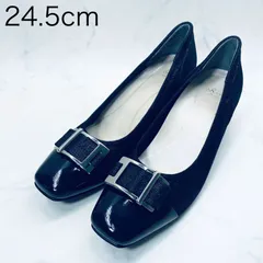 【新品 訳あり】リズラフィーネ　バックルモチーフコンビパンプス　24.5㎝　紺のサムネイル