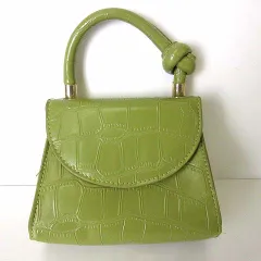 バッグ ハンドバッグ ポーチ クロコ型押しレザー セージグリーン 黄緑色 かばん 鞄 カバン
