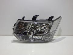 送料無料】ハイエース 純正フロントランプ（向かって右側） R8.5月