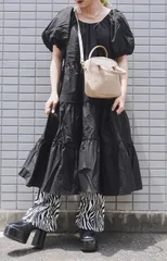 Puffsleeve Tiered Long Flare Onepiece (black)のサムネイル