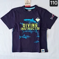【110㎝】OSHKOSH ビゴッシュ　半袖Tシャツ 110㎝ プリントTシャツ　綿100　コットン キッズ服　男児Tシャツ　ネイビーブルー　サメ　SHARK　カッコイイ　カットソーのサムネイル