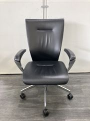 美品 vitra ヴィトラ メダチェア 本革 メッシュ デスクチェア 事務椅子