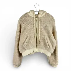 GUESS ウィメンズ シープスキン フリース クロップド フーデッド ジャケット ベージュのサムネイル