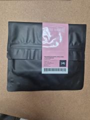 XG Passport Cover パスポートカバー - メルカリ