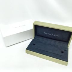 【美品】Van Cleef & Arpels、ポーチ、リボン付き　空箱 美品】Van Cleef & Arpels、ポーチ、リボン付き 空箱 | Mercari
