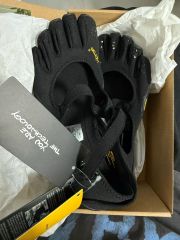 vibram ビブラム V-SOUL 26W7201 黒 EU40 - メルカリ