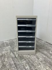 L505 スチールロッカー 小物入れ 8マス 全鍵付き - メルカリ