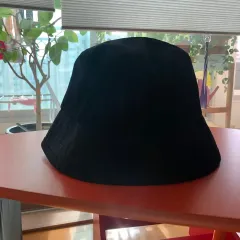 VARZAR 黒 バケットハット 帽子