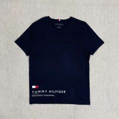 TOMMY HILFIGER 刺繍ロゴ Tシャツ ネイビー L 手洗い洗濯済 - メルカリ