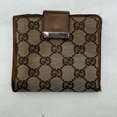 廃盤品！GUCCI GGパターン ベージュ シルバー金具 二つ折り財布 - メルカリ