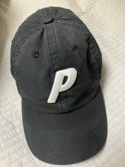 PALACE キャップ ブラック Pロゴ 刺繍 ロゴキャップ ストリート PALACE ベースボールキャップ ブラック - メルカリ