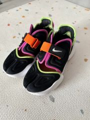 新品 NIKE ナイキ W AQUA RIFT アクア リフト 24cm - メルカリ