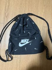 ナイキ スポーツバック リュック BA6164-013 - メルカリ