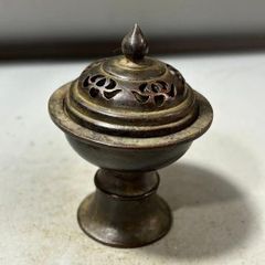【花】寺院　鐘　日本　京都　 出土品　産だし　古鉄　江戸中期　鈴　アンティーク 花】寺院 鐘 日本 京都 出土品 産だし 古鉄 江戸中期 鈴 アンティーク