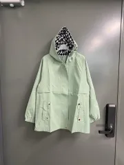 タグない新品ミント色フードウィンドブレーカーアウター おばあさん服 お母さん服 レディースアウターのサムネイル
