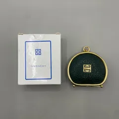新品未使用　GIVENCHY ジバンシー　小銭入れ　コインケース　4Gロゴ　ゴールド金具　ラウンド　丸型　レザー　緑　グリーンのサムネイル